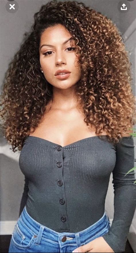 Pin By Anthony On Beautiful Women Ii Curly Hair Styles Hair Beauty