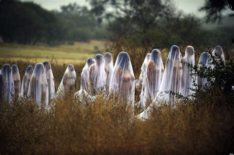 Spencer Tunick Marks Mexico S Day Of The Dead With Usual Battalion Of Nudes Pictures Huffpost Uk