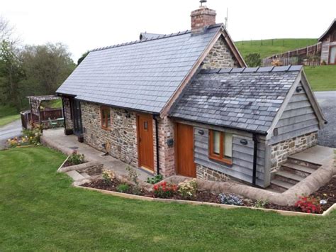 Slate House Lodges Visitwales