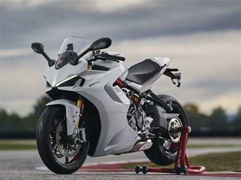 Ducati Supersport 950 S 2021 Magazine Moto Cr