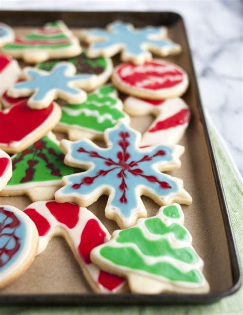 You can assemble your favorite edible decorations and icings and let your inner artist come out. Pin on Christmas