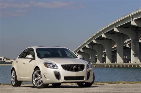 As much as i like the way the gs goes about its business offering striking good looks and an appealing handling balance, i just can't wrap my head around this car's value equation. Buick Regal GS 2012!! - Autos y Motos - Taringa!