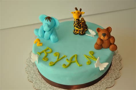 Invite the grandparents over for cake i have a 2 year old boy and i did him a peter pan party!! Cake Matter: Birthday Cake for a 2 year old
