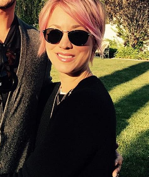 Kaley Cuoco Goes Overboard On Pink Dyes Her Eyebrows