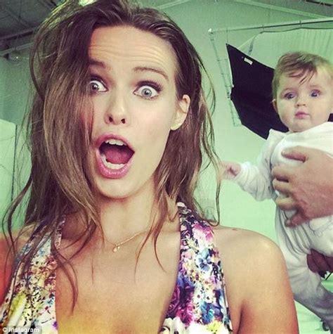 Model Robyn Lawley Shares Her Stretchmarks On Instagram And Facebook In