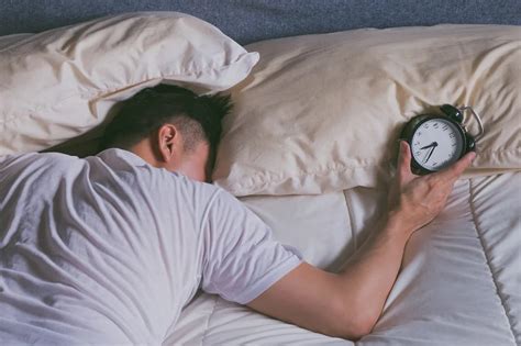 6 Simple Ways To Become An Early Riser And Enjoy It