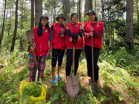 Peduli Lingkungan Di Tana Toraja Kknt Perhutanan Sosial Universitas