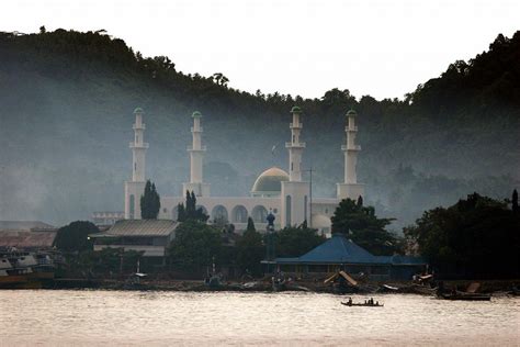 Tulay Central Mosque In Jolo Sulu Province Philippines Wikipedia