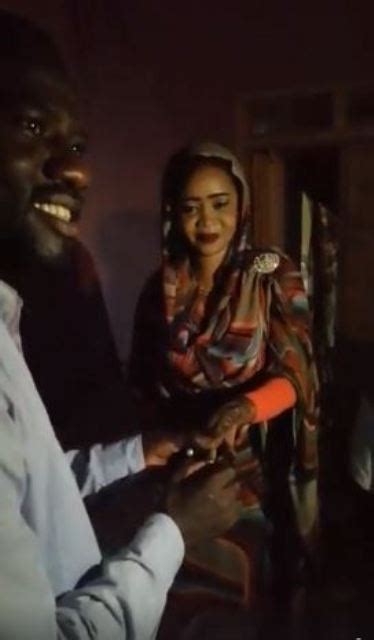 الإعتداء على أيقونة الثورة السودانية الشهير “دسيس مان” بشارع النيل بالخرطوم سودافاكس