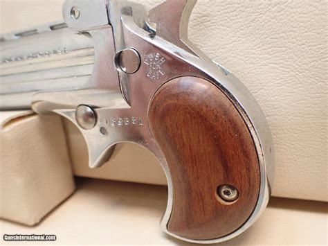 Two matching Davis Industries D-Series Derringer D32 and D22 2.4" .22LR