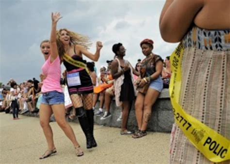 Slutwalk Dc Marchers Protest Sexual Assault And A Culture Of Victim