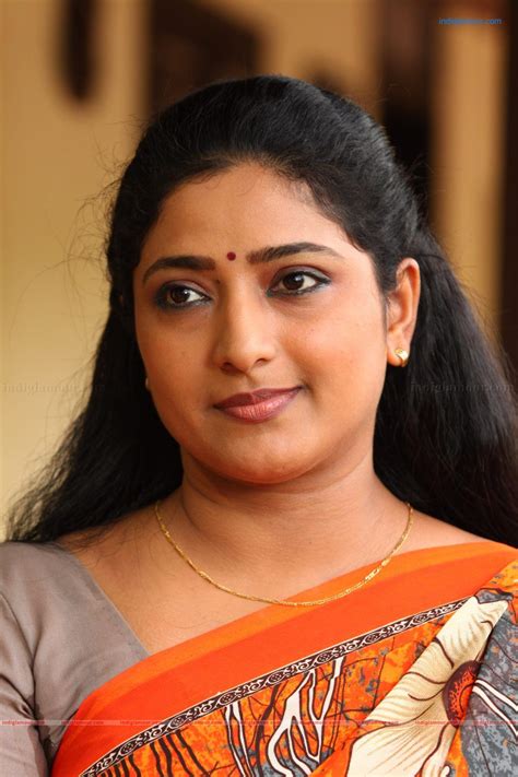 Praveena Actress Hd Photosimagespics And Stills 178427