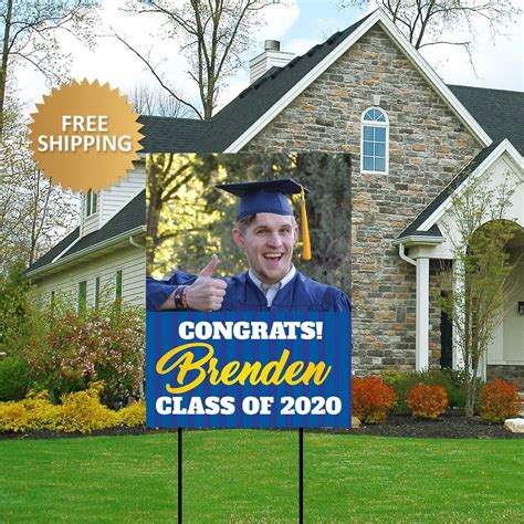 Want To Showcase Your Grad Do It With This Custom Graduation Yard