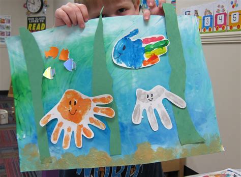 A collection of over 30 ocean activities and craft ideas to support an ocean or underwater theme; Mrs. Karen's Preschool Ideas: Ocean/Sea Unit