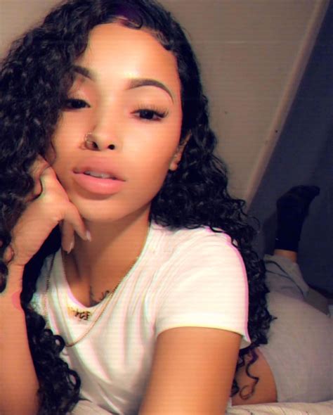 Cute Light Skin Girls With Curly Hair On Instagram Hairstyle Arti