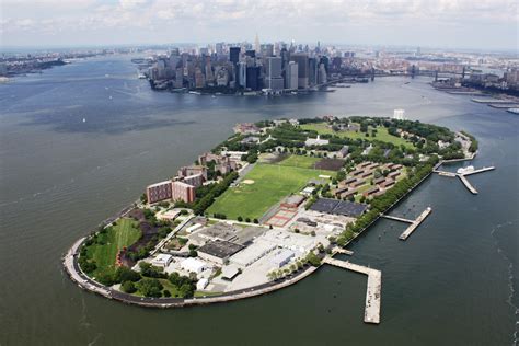 A Weekend Getaway To New York Citys Governors Island Holiday Tips