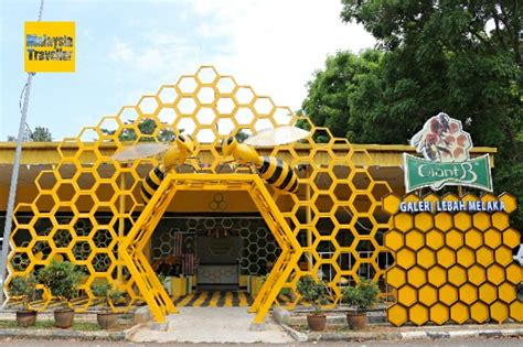 Malacca Bee Gallery Giant B Galeri Lebah Melaka