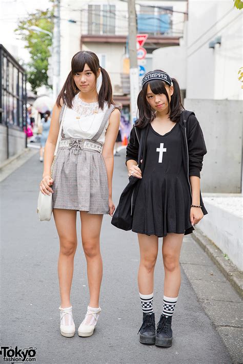 Japanese Teens In Skirts Shemale Fingering