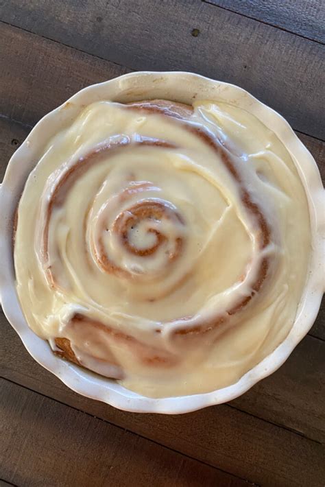 Giant Cinnamon Roll Recipes For Holidays