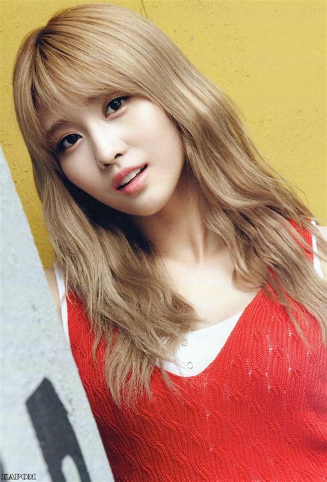 Twice Momo Is A Feminine Goddess In This Photoshoot Daily K Pop News