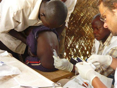 Tackling Sleeping Sickness In The Central African Republic Doctors Without Borders Usa