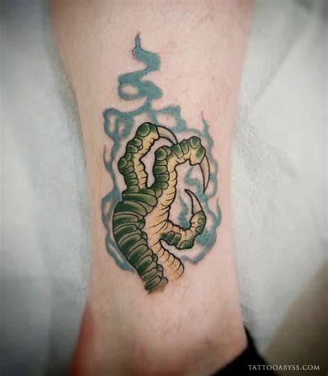 Maybe you would like to learn more about one of these? Dragon claw | Tattoo Abyss Montreal
