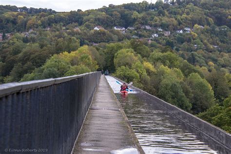 Kayaking Across The Aqueduct The Pontcysyllte Aqueduct Is Flickr
