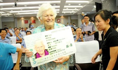 На него подали в суд, три дня назад суд постановил вищы выдавать. Chinese Green Card - FlyerTalk Forums