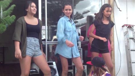 Sexy Teenage Maori Girls Dancing Youtube