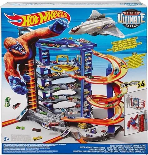 With multiple connection points, this fun set connects to other hot wheels sets for even more racing, crashing action. Mattel Hot Wheels Super Ultimate Garage Play Set (FDF25 ...