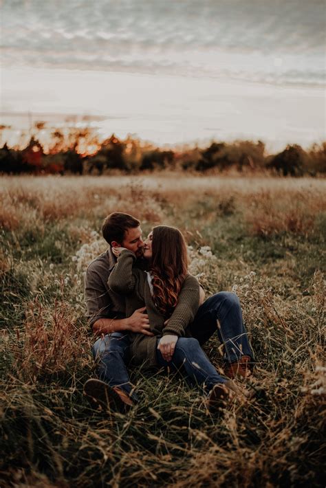 Couples Photography Sunset Kiss Outdoors Country Tall Grass Love Engagement Photo W