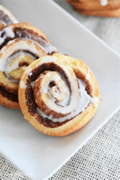 Spread the cream cheese frosting over the rolls while they're still warm. 10 Best Cinnamon Roll Glaze Recipes without Powdered Sugar