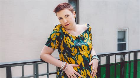 Lena Dunham Cleans Her Closet For A Cause The New York Times