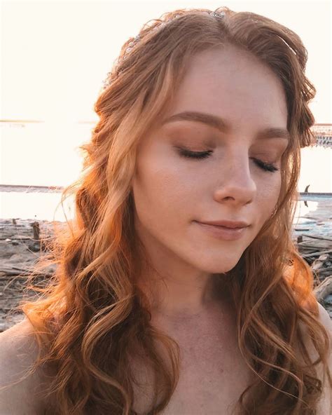 Julia Adamenko Photos Et Vid Os Instagram Red Haired Beauty Light Red Hair