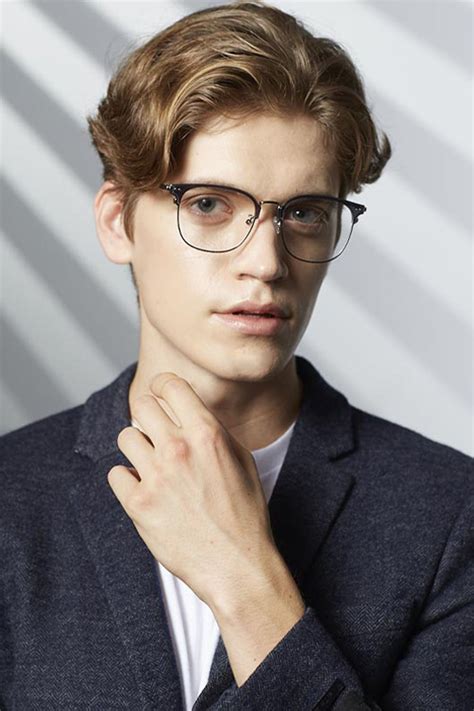 Bryn Eyewear And Prescription Glasses Online Quinze In 2021 Men Blonde Hair Brown Hair Men