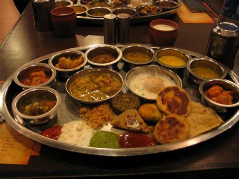 10 Thalis From Around India That Will Take You To Food Heaven