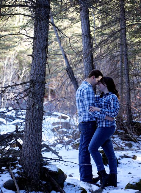 Snowy Engagement Session Captured In A Flash Images