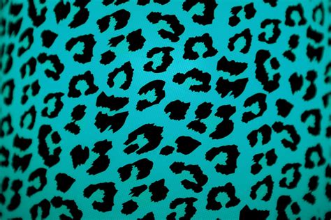 45 Blue Leopard Print Wallpaper