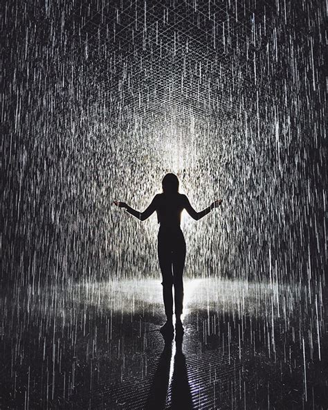 Walking Through Rain Without Feeling A Drop Such A Beautiful Experience In The Rainroom At