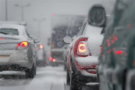 The Dos And Donts Of Driving In Snow