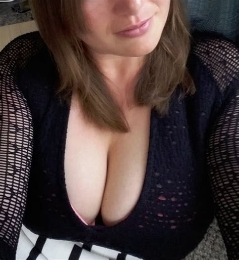 Busty Wife From Exeter Devon Shows Off Her Deep Cleavage F Img