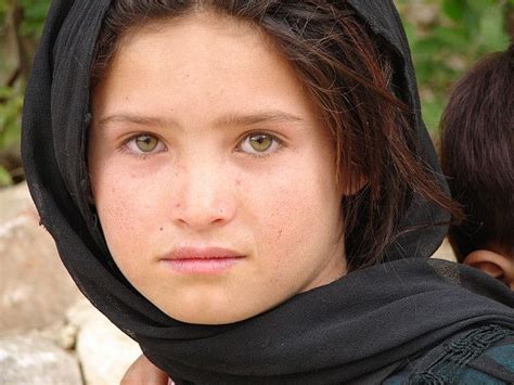 Hazara Girl Of Daikundi Afghanistan Beautiful Eyes Cool Eyes Human