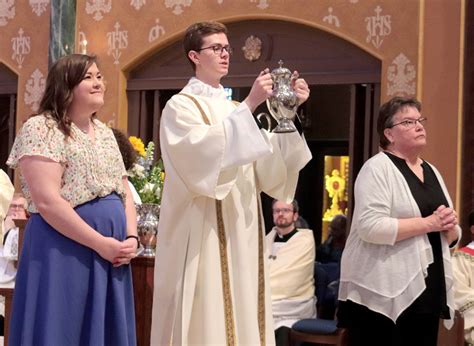 the catholic post priests renew promises sacramental oils blessed consecrated at chrism mass