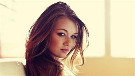 1920x1080 Leanna Decker Redhead Looking Out Window Women Wallpaper 