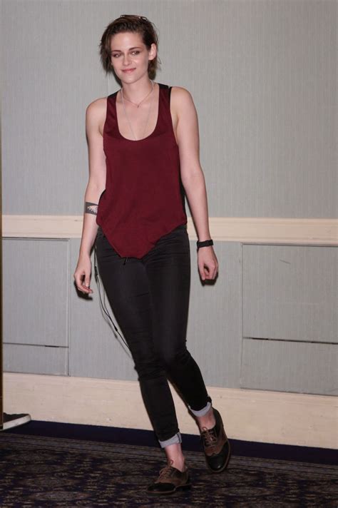 Kristen Stewart In A Tank Top And Skinny Jeans At The Equals Tokyo