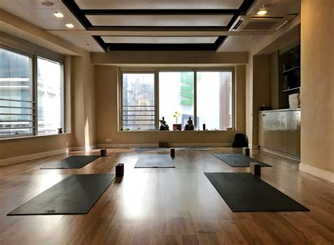Yoga Studios Around The World The Yoga Room In Hong Kong Yoga Wine