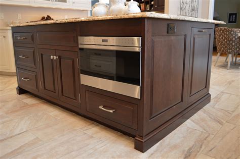 Finished ends should be applied to the end of the cabinet run when visible. Classic Meets Modern | Modern Custom Cabinets — Ackley ...