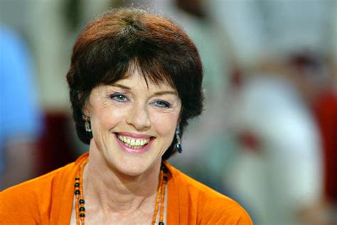 Anny duperey was born on june 28, 1947 in rouen, france as annie legras. Anny Duperey a 70 ans ! Petit retour sur son évolution ...