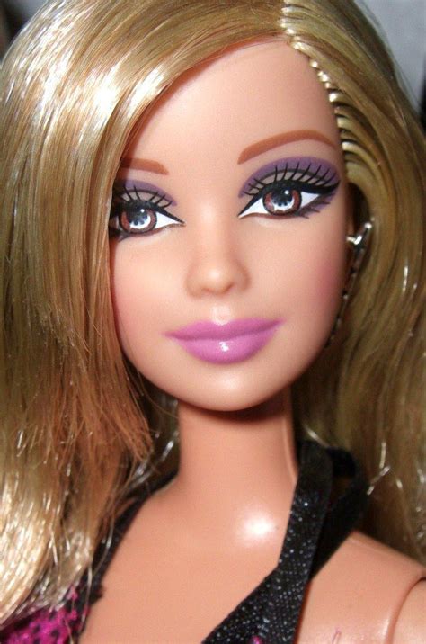 Pin By Olga Vasilevskay On Barbie Dolls Mackie Face Mould Barbie Fashion Face Mold Barbie