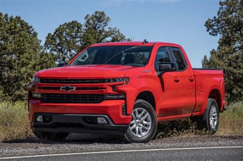 Driving The 2020 Chevrolet Silverado 1500s Baby Duramax Its Smooth Baby